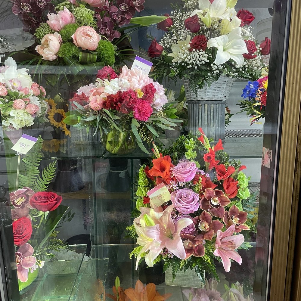 Alexa's Flowers - Florists Near Me - Arcadia, California