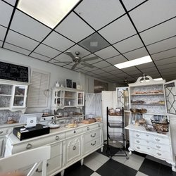 Ramona Country Bakery