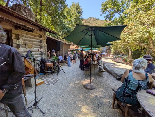 Cold Spring Tavern by null