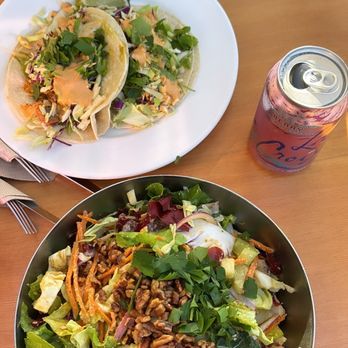 Bounty Kitchen - Queen Anne - Southwest Chicken Salad & Gogegung steak tacos - Salad Near Me - Seattle, Washington