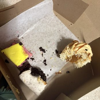 Dewey's Bakery - Salted Caramel Cupcake Pink Lemonade Cake Square Cookies and Cream Cake Square - Desserts Near Me - Greensboro, North Carolina Dewey's Bakery - Salted Caramel Cupcake Pink Lemonade Cake Square Cookies and Cream Cake Square - Desserts Near Me - Greensboro, North Carolina