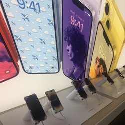 AT&T Store - Phone's