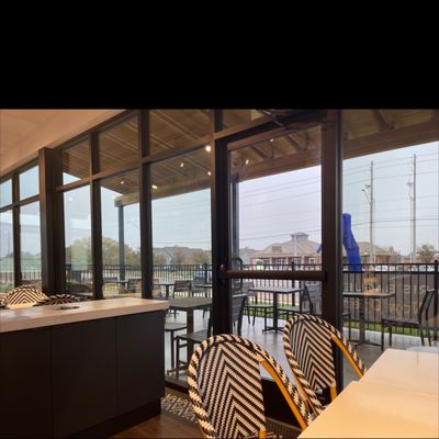 Paris Baguette by null