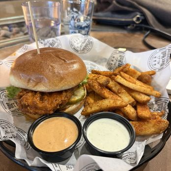 No-Li Brewhouse - Pubs Near Me - Spokane, Washington