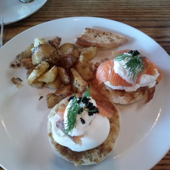 Horatio's - smoked salmon benedict with missing hollandaise sauce - Seafood Near Me - San Leandro, California Horatio's - smoked salmon benedict with missing hollandaise sauce - Seafood Near Me - San Leandro, California