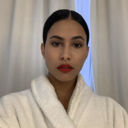 My brows before microblading  AFTER being filled in with pencil, still uneven and just blehh