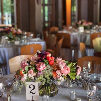 Anne Mendenhall Flowers - Gorgeous! Photo cred: buenalane.com - Florists Near Me Anne Mendenhall Flowers - Gorgeous! Photo cred: buenalane.com - Florists Near Me