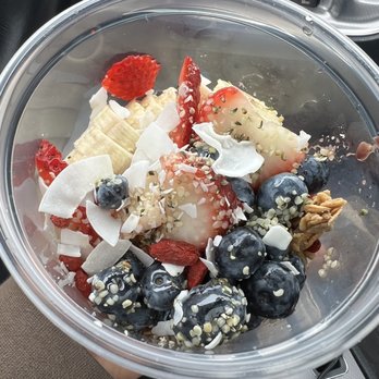 Jaiiya Café - Classic Açaí Bowl - Juice Bars & Smoothies Near Me - Edmonds, Washington Jaiiya Café - Classic Açaí Bowl - Juice Bars & Smoothies Near Me - Edmonds, Washington