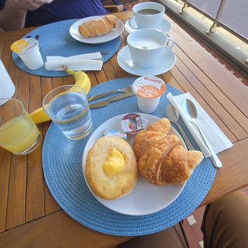 La Casa sul Mare - Breakfast - Guest Houses Near Me - Civitavecchia, RM