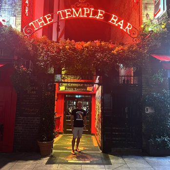 The Temple Bar - Pubs Near Me - Dublin, D
