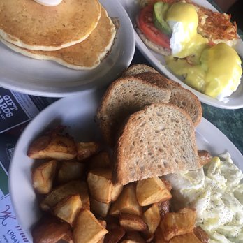 Metro Diner - Breakfast & Brunch Near Me - Jacksonville Beach, Florida
