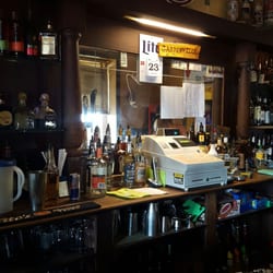 Gardenville Hotel - Nice bar...good service