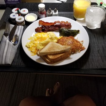 Hyatt Regency Austin - Room service - Hotels Near Me - Austin, Texas