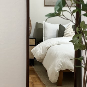 Cashmere Staging + Design - Modern japandi inspired primary design - Home Staging Near Me Cashmere Staging + Design - Modern japandi inspired primary design - Home Staging Near Me