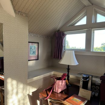 Hotel La Rose - Hotels Near Me - Santa Rosa, California Hotel La Rose - Hotels Near Me - Santa Rosa, California