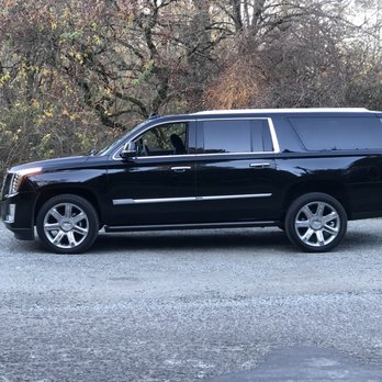 Bell Towncars - Escalade that picked me up. - Airport Shuttles Near Me - Sammamish, Washington Bell Towncars - Escalade that picked me up. - Airport Shuttles Near Me - Sammamish, Washington