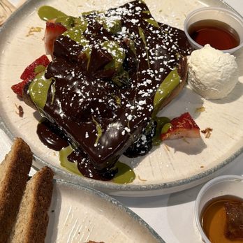 Early Bird Cafe - Dubai Chocolate French Toast - Breakfast & Brunch Near Me - Richmond, Texas