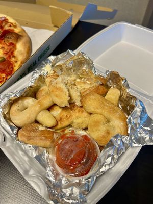 Jersey Giant Pizza by null