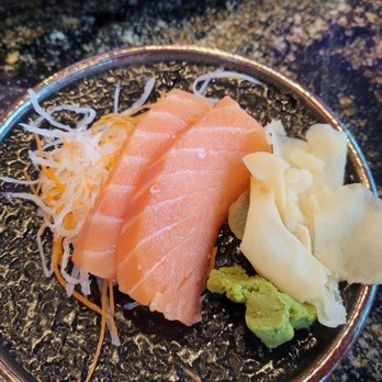 Mongo - Smoked salmon sashimi, needs to be smoked a little longer to get that smoke flavor - Mongolian Near Me - Pearland, Texas Mongo - Smoked salmon sashimi, needs to be smoked a little longer to get that smoke flavor - Mongolian Near Me - Pearland, Texas