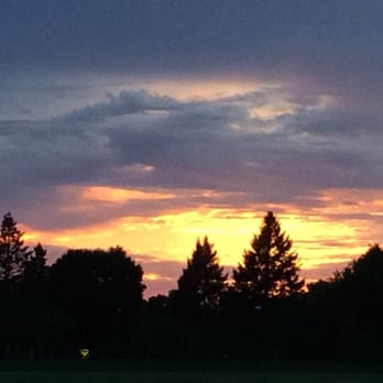 Woodland Park - Sunset at Woodland Park - Parks Near Me - Perrysburg, Ohio Woodland Park - Sunset at Woodland Park - Parks Near Me - Perrysburg, Ohio