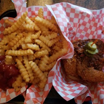 Five Points Hot Chicken - Chicken Shop Near Me - Toronto, Ontario