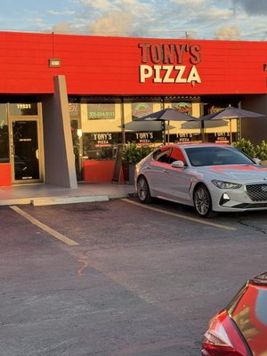 Tony's Pizza - Miami by null