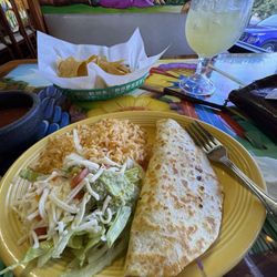 El Centenario - Shrimp quesadilla