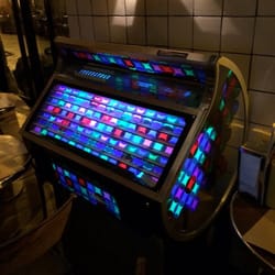 Diner Bedford - Old school juke box