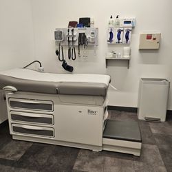 ZoomCare - Woodinville - Consulting room.