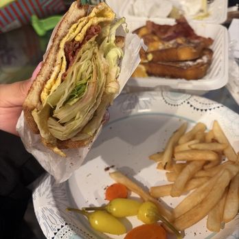 Harry's Cafe - Bacon and egg sandwich on white bread - American Near Me - Stanton, California Harry's Cafe - Bacon and egg sandwich on white bread - American Near Me - Stanton, California