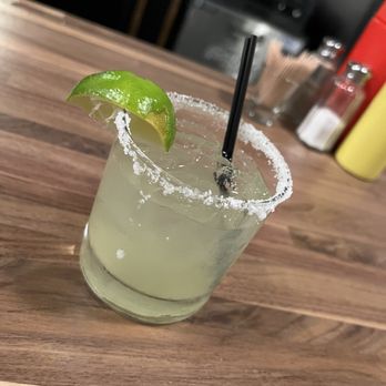 Frank and Patty's - Margarita - Cocktail Bars Near Me - Virginia Beach, Virginia Frank and Patty's - Margarita - Cocktail Bars Near Me - Virginia Beach, Virginia