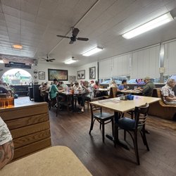 Diner On The Square - Inside seating
