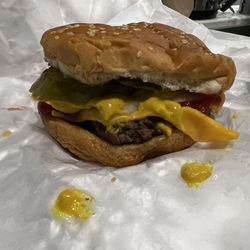 Peggy Sues Country Kitchen - Cheeseburger
