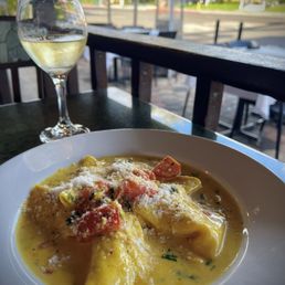 Ravioli all' Aragosta ~ with lobster in saffron sauce. Ravioli all' Aragosta ~ with lobster in saffron sauce.