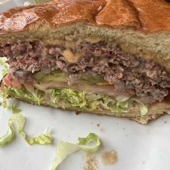 Fred's Garage - Excellent double cheese perfectly cooked. - American Near Me - Winnetka, Illinois