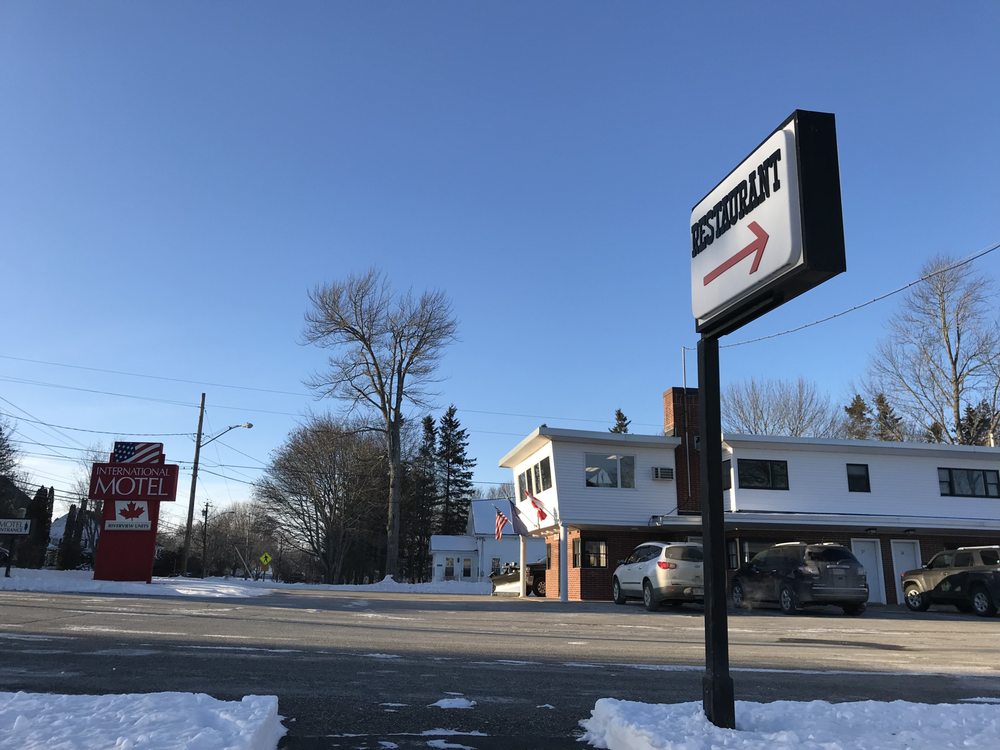 INTERNATIONAL MOTEL Updated July 2024 24 Photos 626 Main St