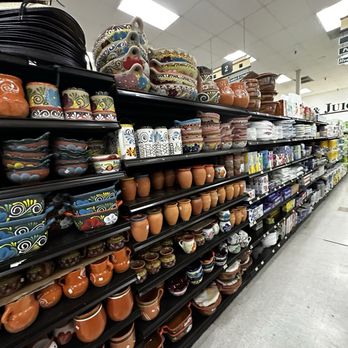 Mercado Davis - Grocery Near Me - Davis, California