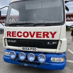 Easirent - Tow truck