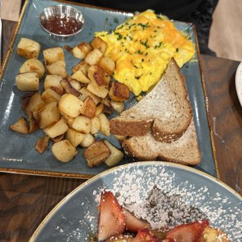 First Watch - Traditional breakfast - Breakfast & Brunch Near Me - Boston, Massachusetts First Watch - Traditional breakfast - Breakfast & Brunch Near Me - Boston, Massachusetts