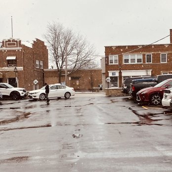 Egg House - Back parking lot, off of west side of Main Street. - Breakfast & Brunch Near Me - Lombard, Illinois