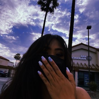 Gummme Nails & Spa - Nail Salons Near Me - Bellflower, California