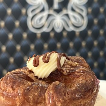 Patis Bakery - Dulce De Leche Kouinn Amann - Cafes Near Me - Teaneck, New Jersey