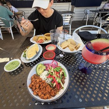 La Brisa Mexican Grill - Street Taco Bowl - Mexican Near Me - League City, Texas