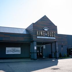 King of Budz - Entrance