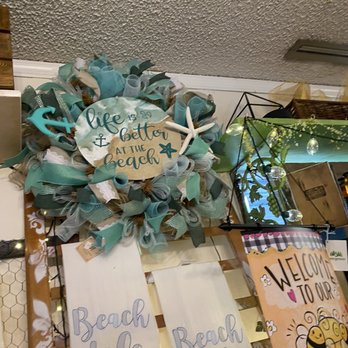 Sunshine Joe’s Coffee Shop - Love this wreath! - Coffee & Tea Near Me - Largo, Florida
