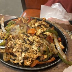 Mi Pueblito - Chicken Fajitas