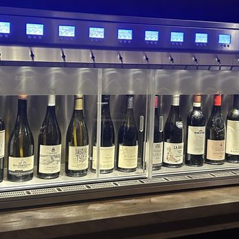 Chateau Cellars - Wine Tasting Room Near Me - Tampa, Florida