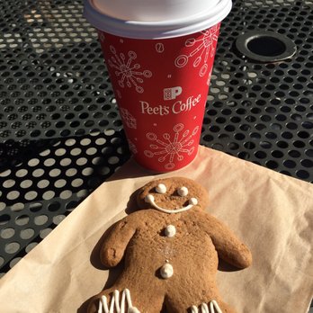 Peet's Coffee - Ginger Bread and a Christmascup!! Amerika is Getting into the christmas season - Coffee & Tea Near Me - San Rafael, California