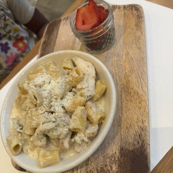 Sixty Vines - Kids white sauce and chicken - New American Near Me - Orlando, Florida Sixty Vines - Kids white sauce and chicken - New American Near Me - Orlando, Florida