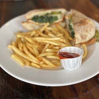 Spasso Italian Grill - Grilled chicken w/ Brocolli rabe - Italian Near Me - Media, Pennsylvania Spasso Italian Grill - Grilled chicken w/ Brocolli rabe - Italian Near Me - Media, Pennsylvania